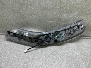 Фонарь наружный правый LEAF 10-17 EM61