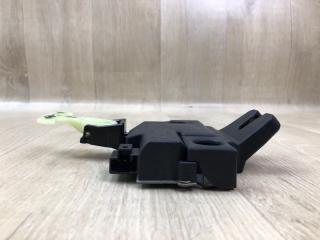 Замок крышки багажника TOYOTA CAMRY 55 14-17 2.5 2ARFE