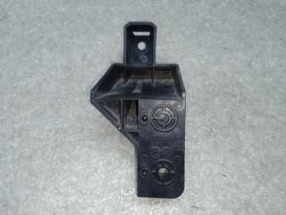 Кронштейн переднего бампера левый MITSUBISHI OUTLANDER XL 05-13 3.0 6B31