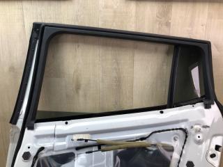 Дверь задняя правая LEAF 10-17 EM61