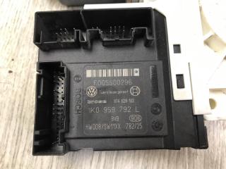 Моторчик стеклоподъемника передний правый JETTA 05-10 2007 Седан 2.5