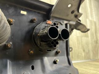 Зарядное гнездо (розетка) LEAF 10-17