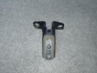 Петля двери нижняя передняя левая MITSUBISHI ASX / OUTLANDER SPORT 10-21 Б/У Петля двери нижняя передняя левая MITSUBISHI ASX / OUTLANDER SPORT 10-21