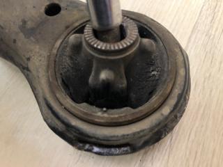 Рычаг передней подвески нижний левый CAMRY 40 06-11