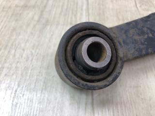 Рычаг задней подвески поперечный верхний правый RAV4 05-12