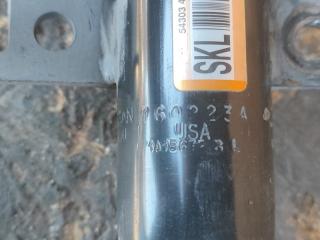 Амортизатор передний левый X-TRAIL/ROGUE T32 13-20 2016 2.5 QR25DE