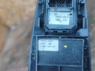 Блок управления стеклоподъемниками левый PATHFINDER R52 12-21