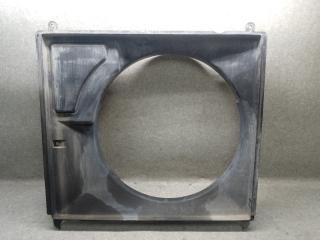 Диффузор вентилятора основного радиатора TOYOTA TUNDRA 07-13 5.7 3UR