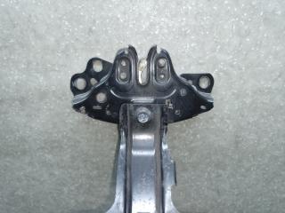 Замок капота LEAF 10-17 EM61