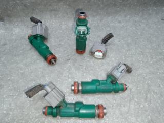 Форсунка топливная TOYOTA PRIUS - 20 03-11 2008 Б/У Форсунка топливная TOYOTA PRIUS - 20 03-11 2008