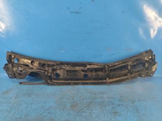 Пластик под лобовое стекло / Жабо PRIUS - 30 09-17