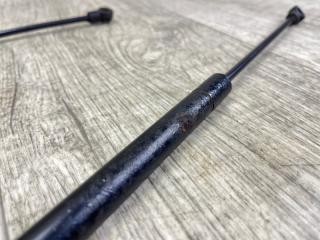 Амортизатор крышки багажника GRAND CHEROKEE 11-22 2012 WK2 3.6 ERB