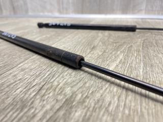 Амортизатор крышки багажника GRAND CHEROKEE 11-22 2012 WK2 3.6 ERB