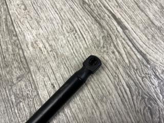 Амортизатор крышки багажника GRAND CHEROKEE 11-22 2012 WK2 3.6 ERB